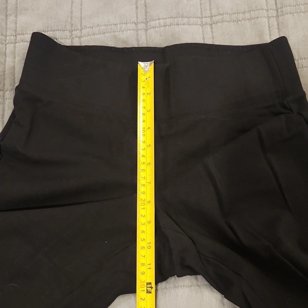 Torrid Classic Black Leggings Size 0 (L)